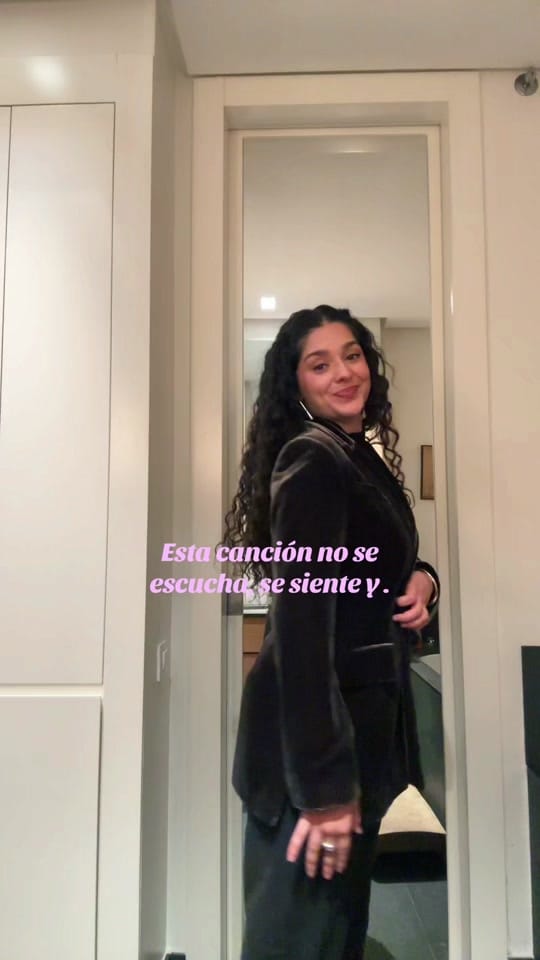 Post 4 by elenaclementev on TikTok (video)