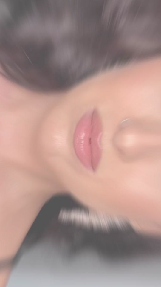 Post 10 by VICTORIA MELANIA MAKEUP STUDIO on TikTok (video)