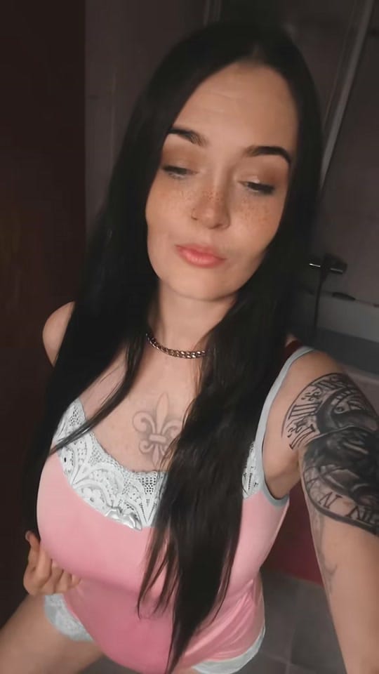 Post 5 by Lis Kondi ♡ on TikTok (video)