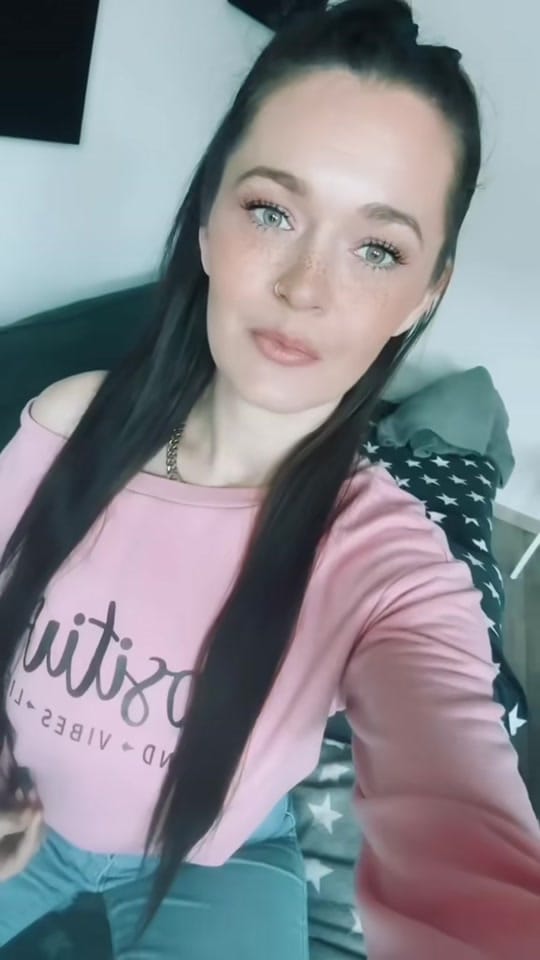 Post 6 by Lis Kondi ♡ on TikTok (video)