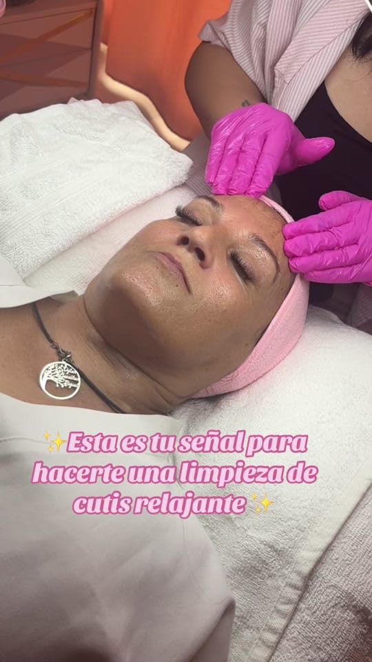 Post 6 by Ana Ro | BeautyHappy&Food on TikTok (video)