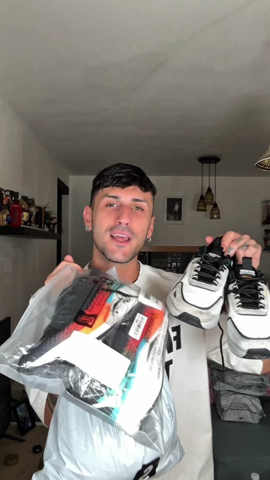 Post 7 by bycurrogarciamakeup on TikTok (video)