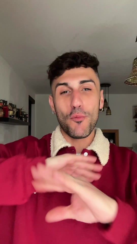 Post 4 by bycurrogarciamakeup on TikTok (video)