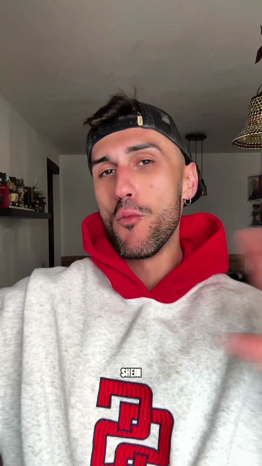 Post 3 by bycurrogarciamakeup on TikTok (video)