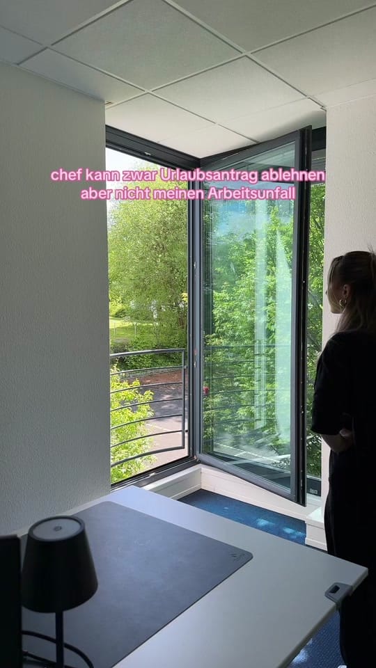 Post 1 by Jumpshot Marketing on TikTok (video)