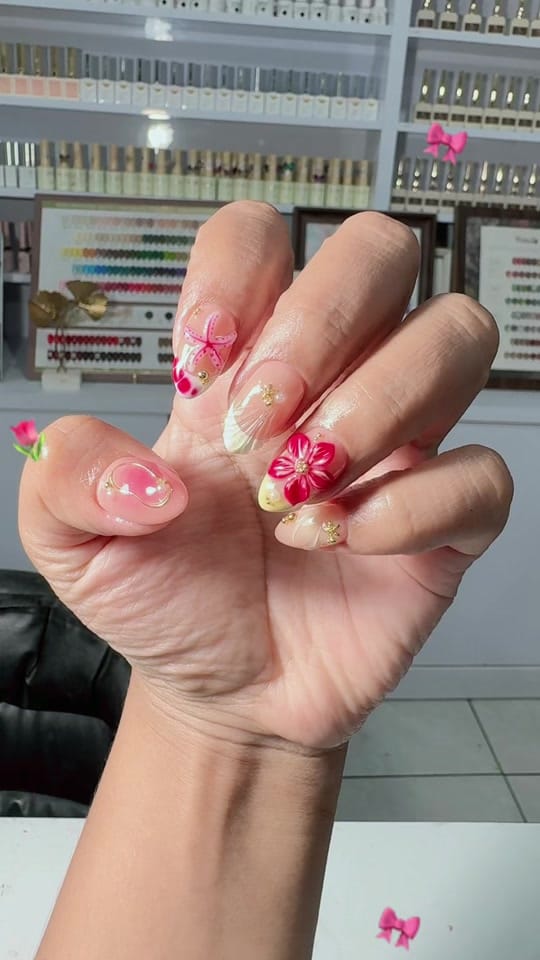 Post 3 by Valencia.beautybar on TikTok (video)