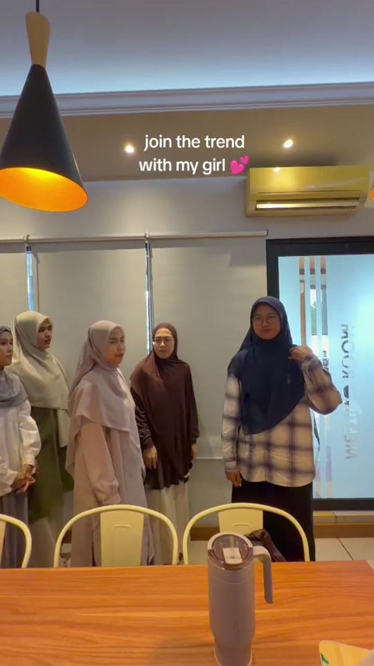 Post 1 by skincare Genz on TikTok (video)