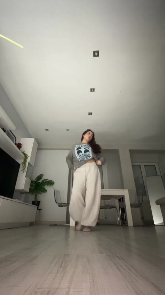 Post 2 by nathyyy on TikTok (video)