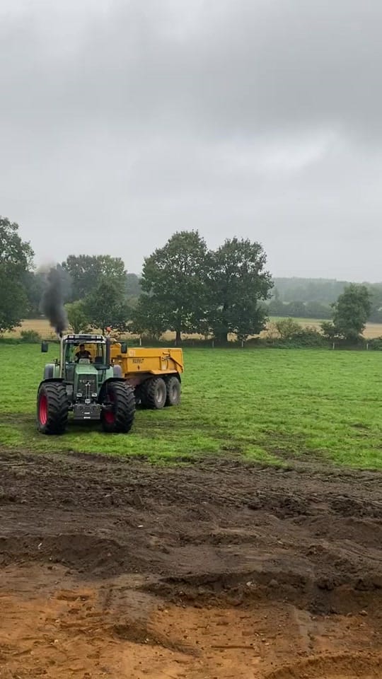 Post 3 by agrarvideos_hessen on TikTok (video)