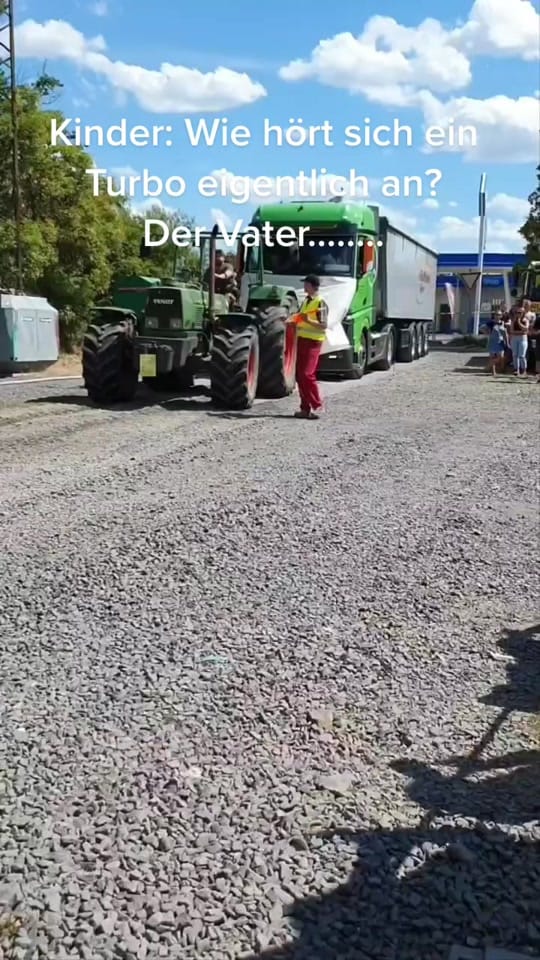 Post 6 by agrarvideos_hessen on TikTok (video)