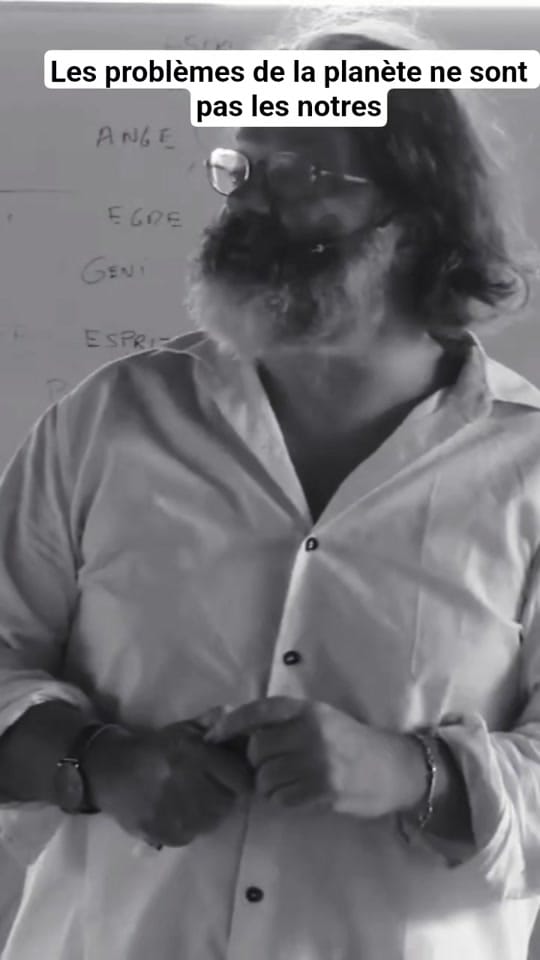 Post 7 by Éveil de Conscience on TikTok (video)