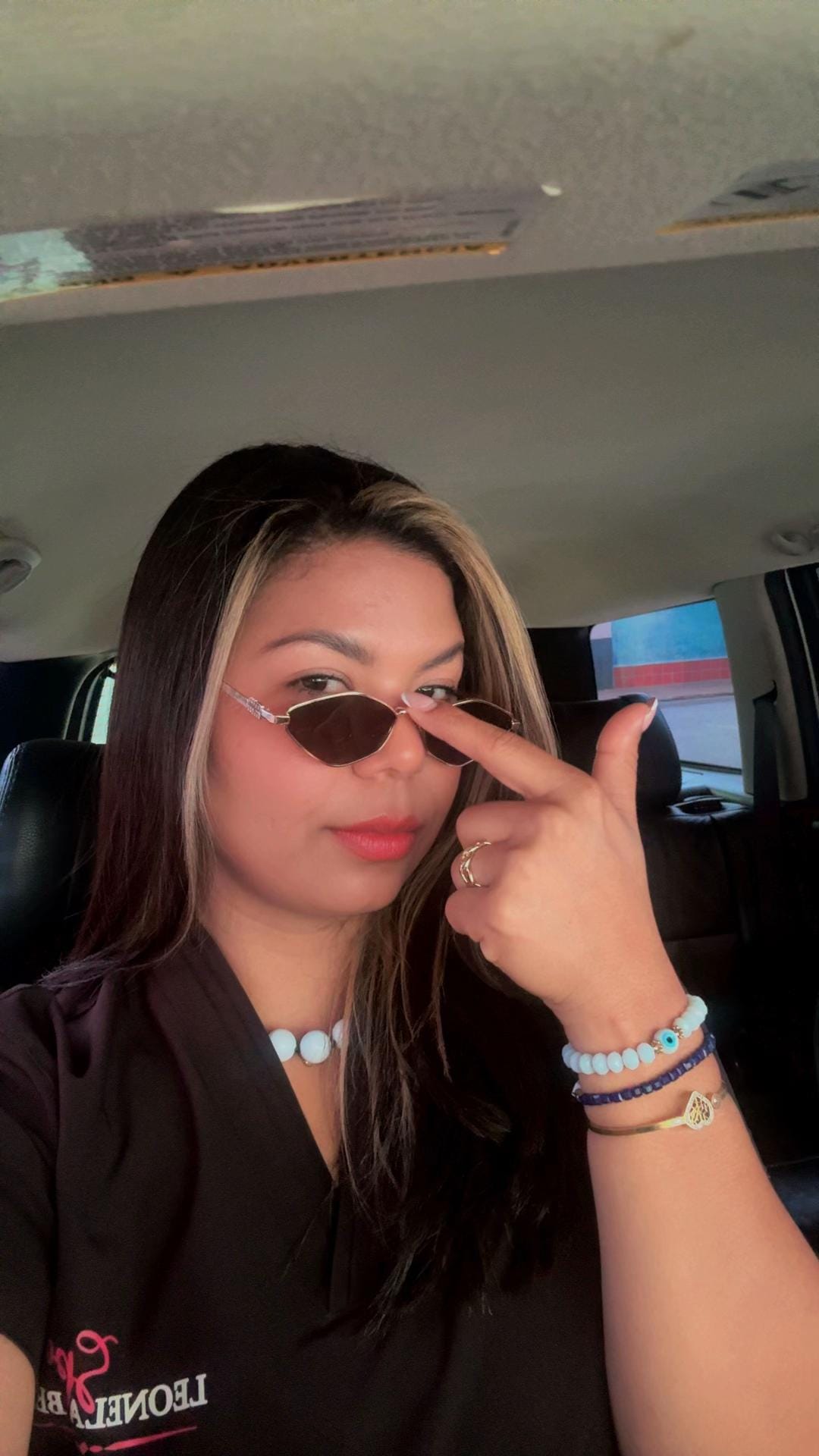 Post 2 by Leonela Bello🎀 on TikTok (video)