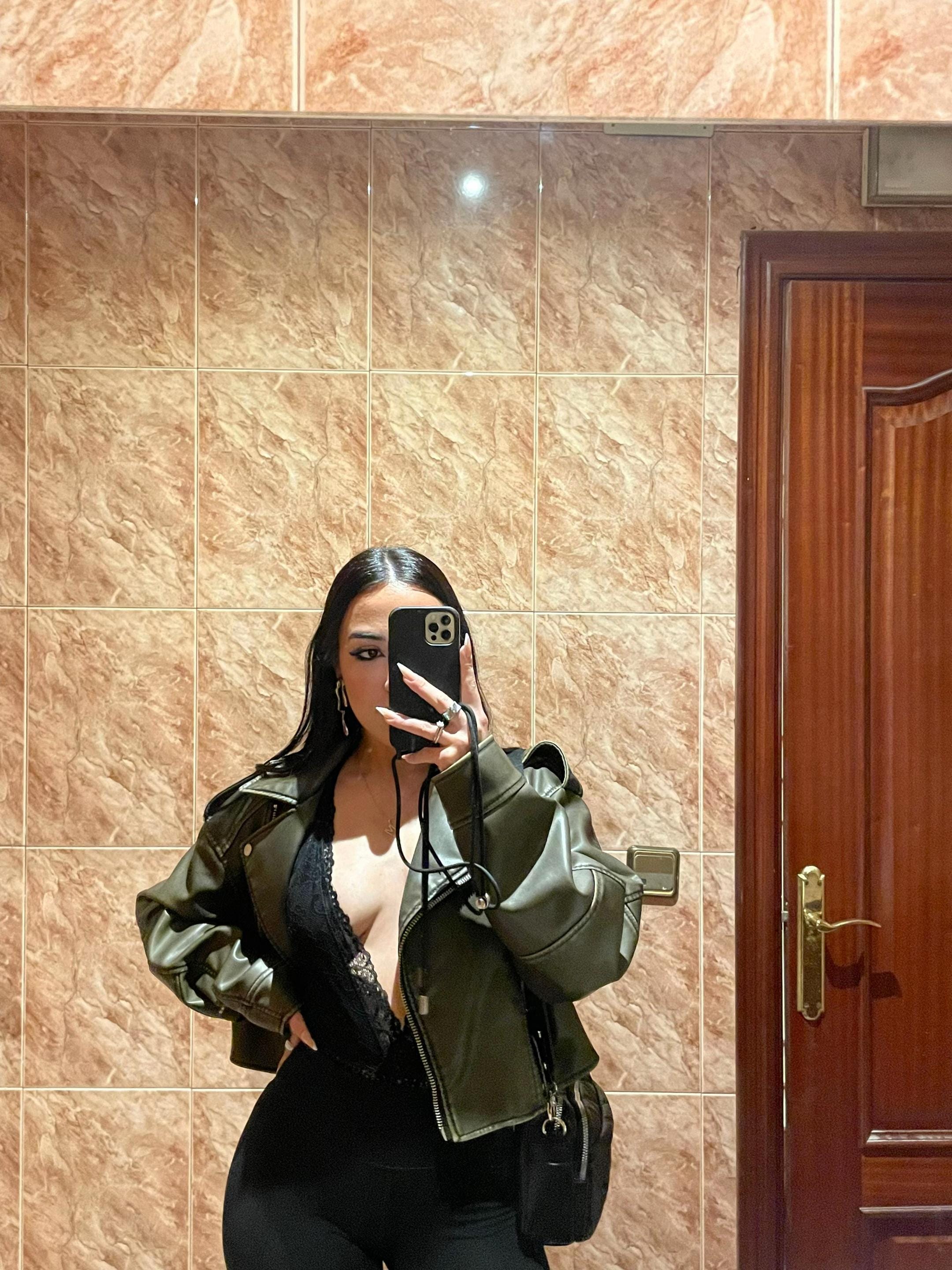 Post 1 by Melissa Boechat on TikTok (video)