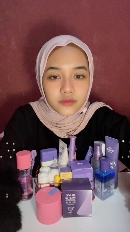 Post 8 by Ega Vanessa | Dry skin on TikTok (video)