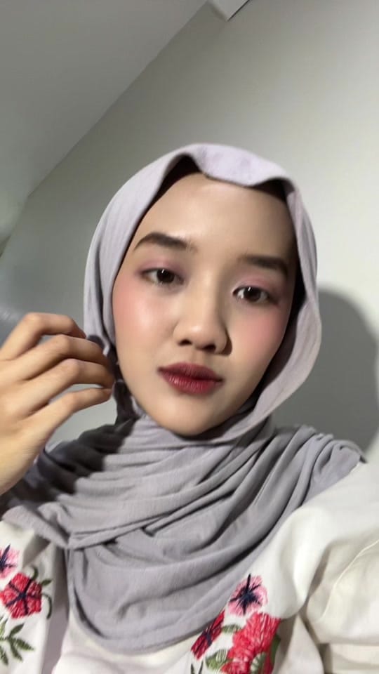 Post 7 by Ega Vanessa | Dry skin on TikTok (video)