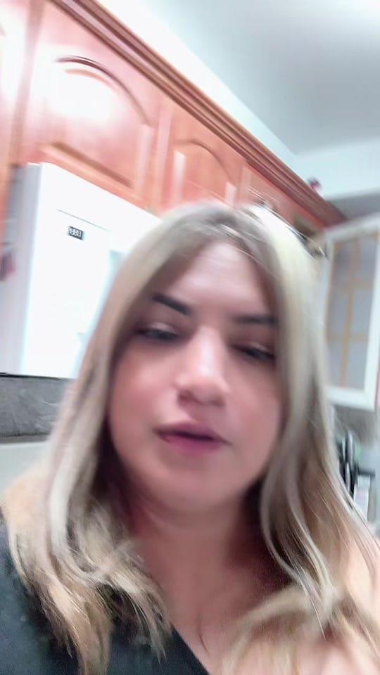 Post 2 by Monserrat Auzth on TikTok (video)