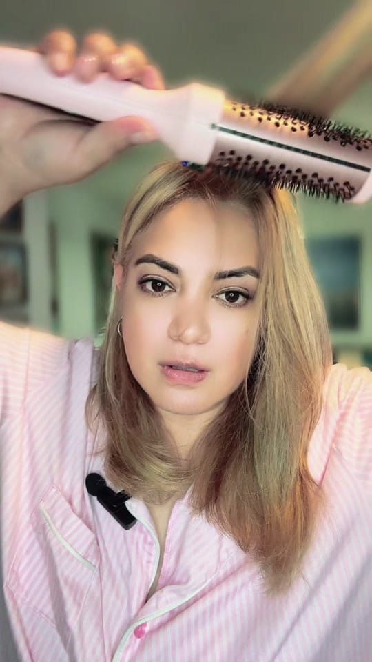 Post 10 by Monserrat Auzth on TikTok (video)