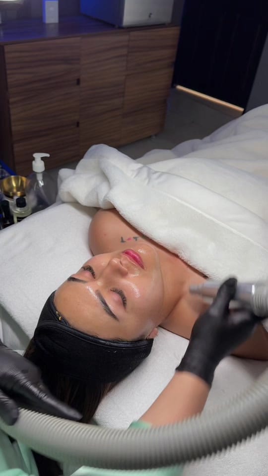 Post 1 by Forela.beautylab on TikTok (video)