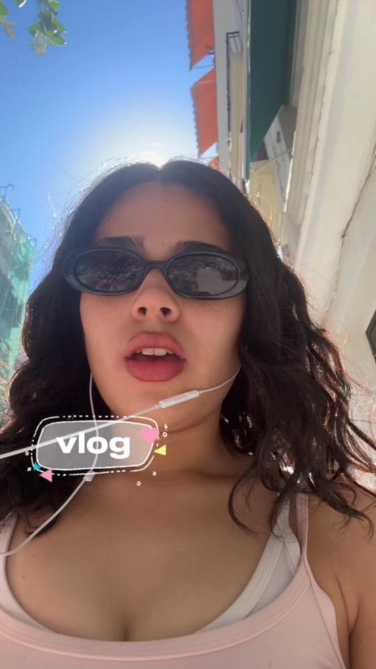 Post 5 by Lia Vallecillo on TikTok (video)