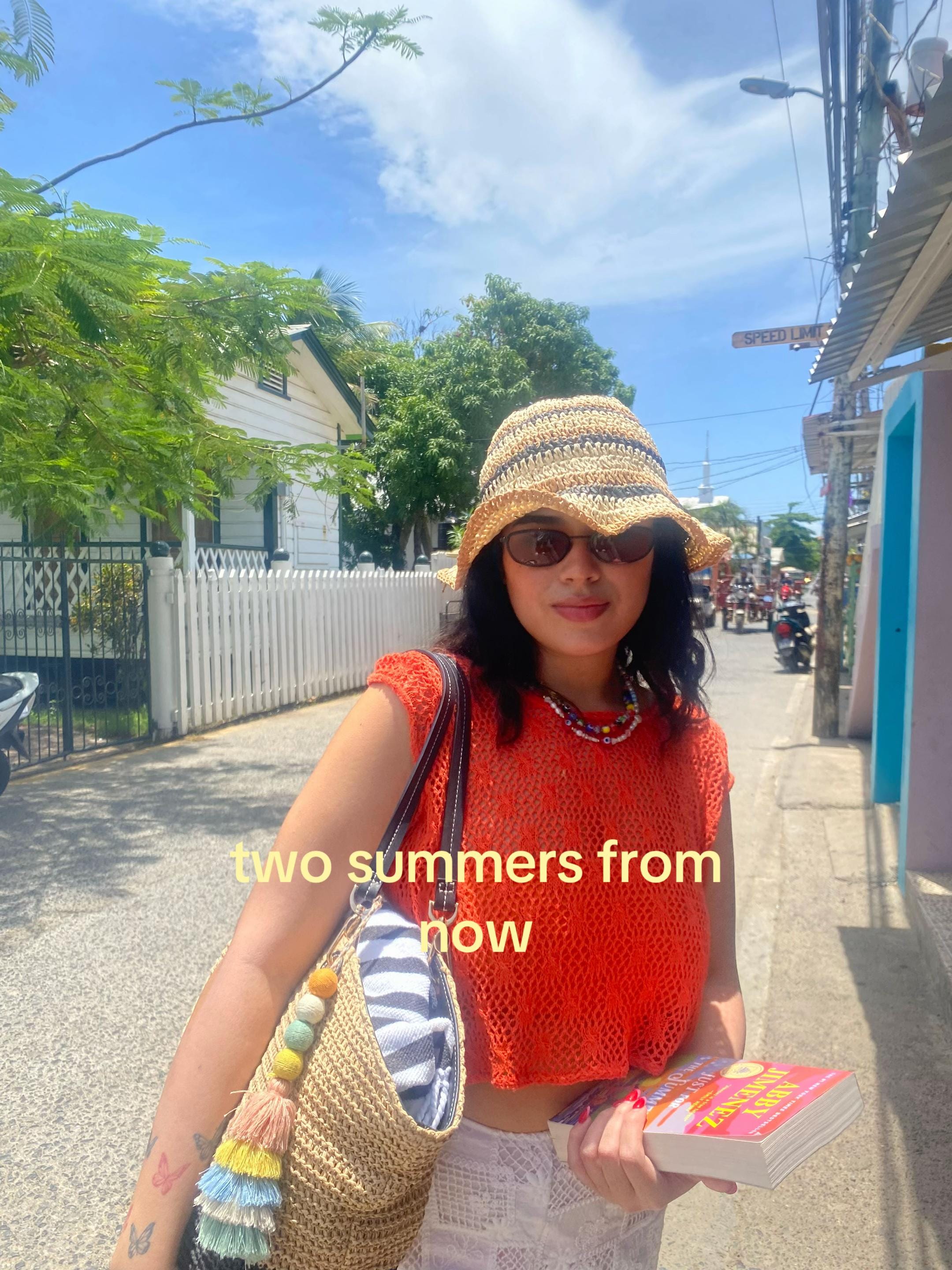 Post 9 by Lia Vallecillo on TikTok (video)