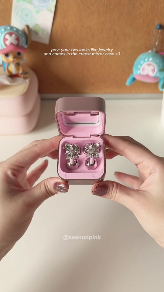 Post 6 by Seen on Pink on TikTok (video)