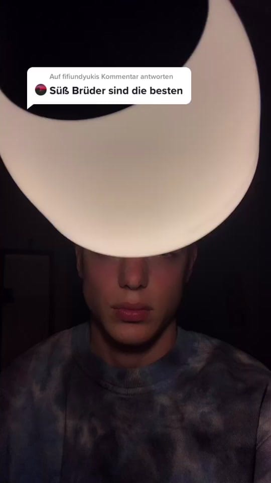 Post 1 by Marek on TikTok (video)