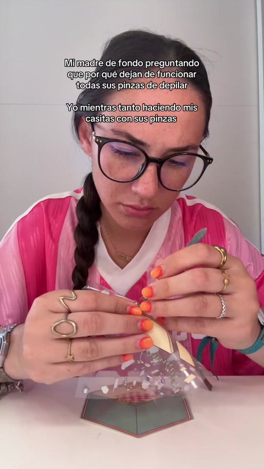 Post 7 by María Carmona on TikTok (video)