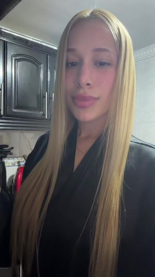 Post 5 by Laaura Mantilla on TikTok (video)