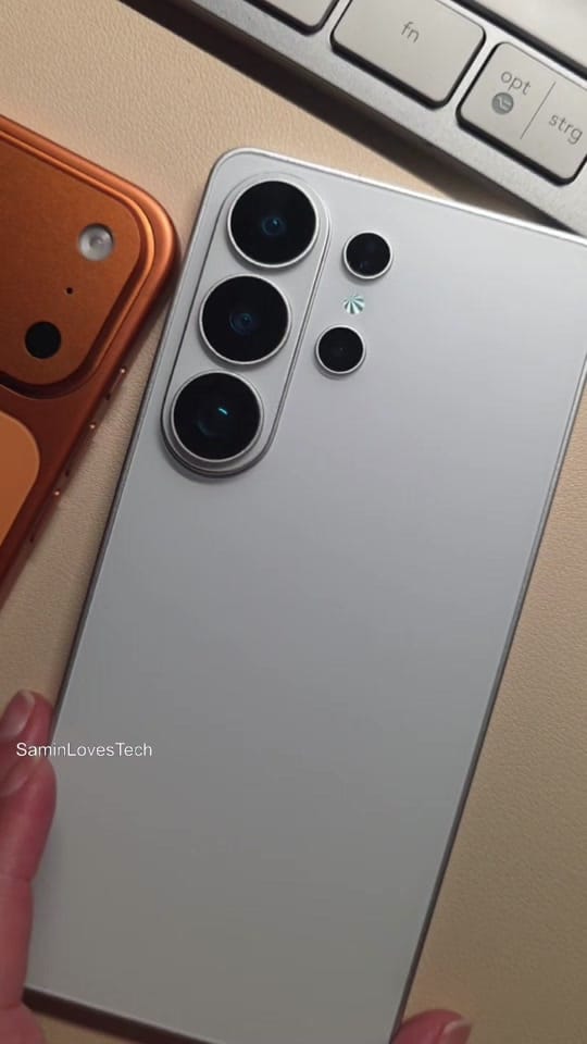 Post 2 by SaminLovesTech on TikTok (video)