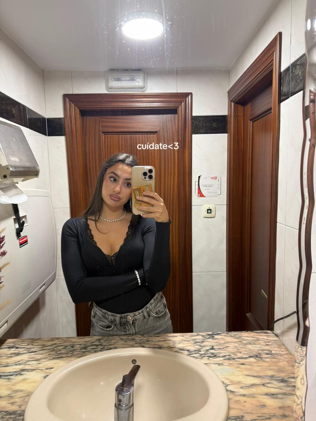 Post 5 by Sarafdez⭐️ on TikTok (video)
