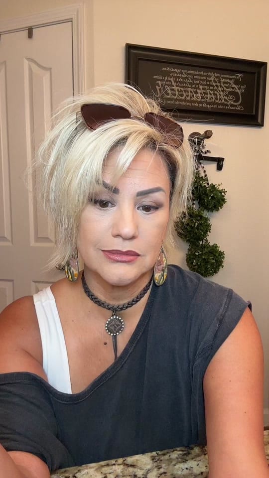 Post 4 by Dee Bovati on TikTok (video)