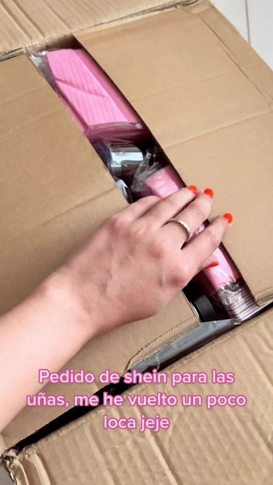 Post 8 by ✨𝒮𝑒𝓁𝑒𝓃𝑒𝒾𝒾𝒾𝓈Beauty ✨ on TikTok (video)