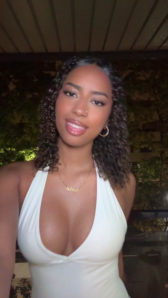 Post 1 by 𝐀𝐢𝐬𝐡𝐚 ᥫ᭡ on TikTok (video)