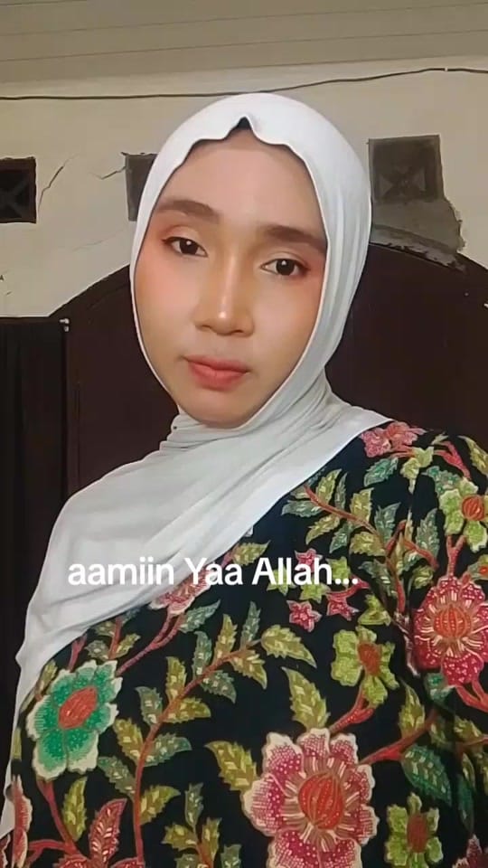 Post 6 by khansaadzhani on TikTok (video)