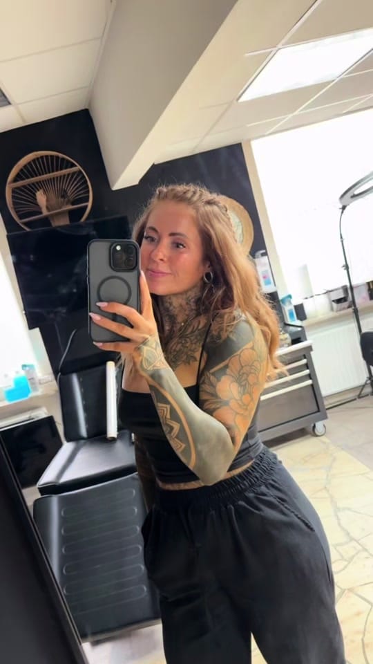 Post 2 by Petra on TikTok (video)