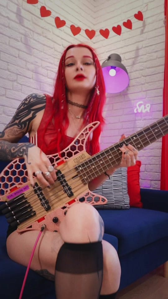 Post 7 by elizabeth_virus on TikTok (video)