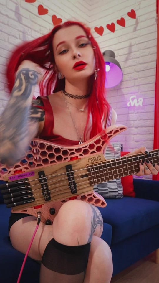 Post 1 by elizabeth_virus on TikTok (video)