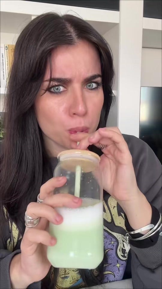 Post 3 by Ojosdegata makeup on TikTok (video)