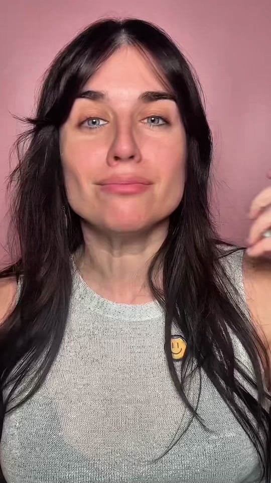Post 7 by Ojosdegata makeup on TikTok (video)