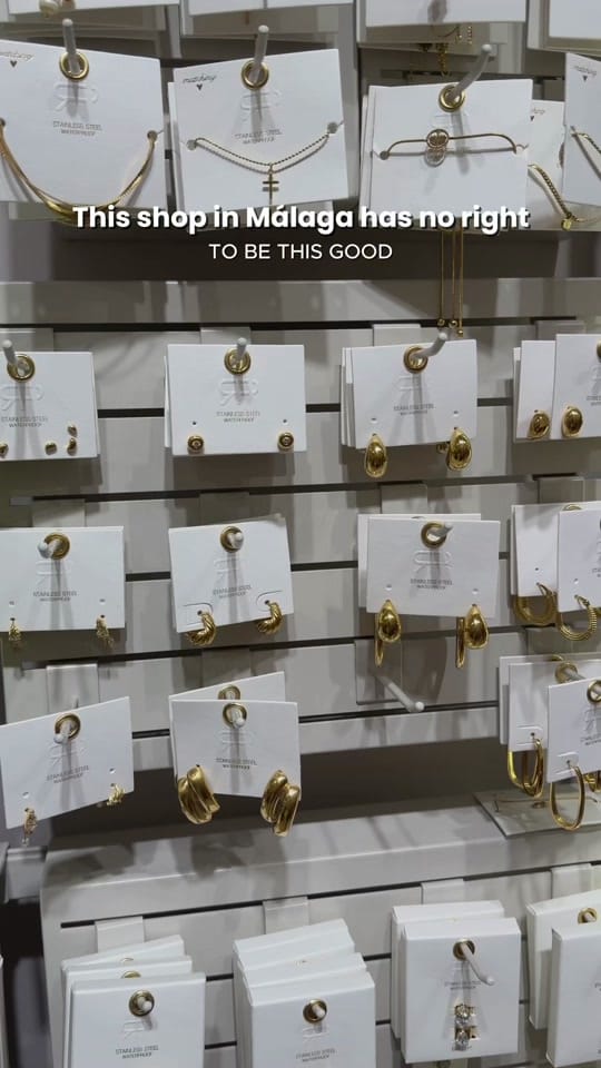 Post 6 by gabirai_ on TikTok (video)