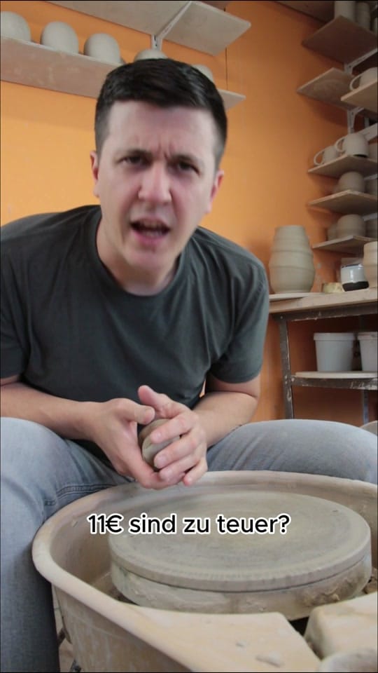 Post 8 by Max on TikTok (video)