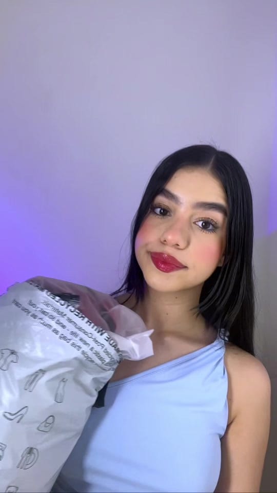 Post 8 by Nicolle on TikTok (video)