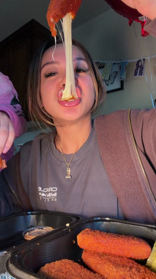 Post 7 by destinimau on TikTok (video)