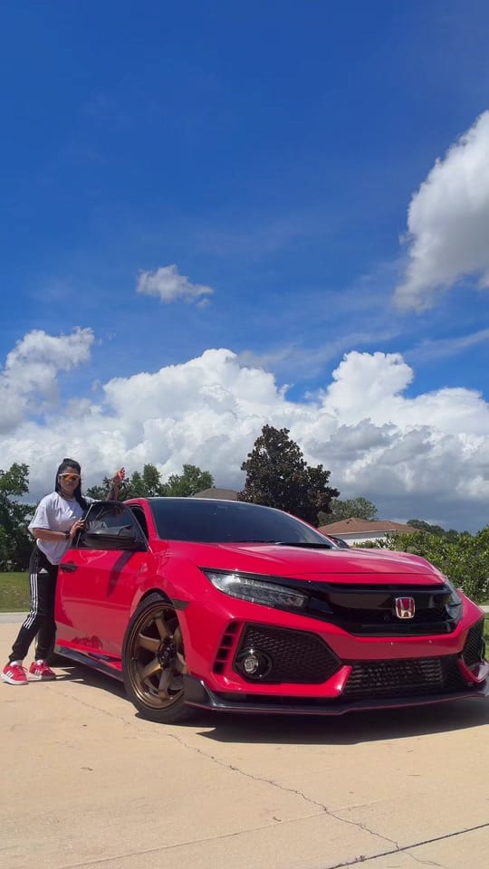 Post 1 by Yeliann Nurse & Biker 🍒🏁🐆 on TikTok (video)