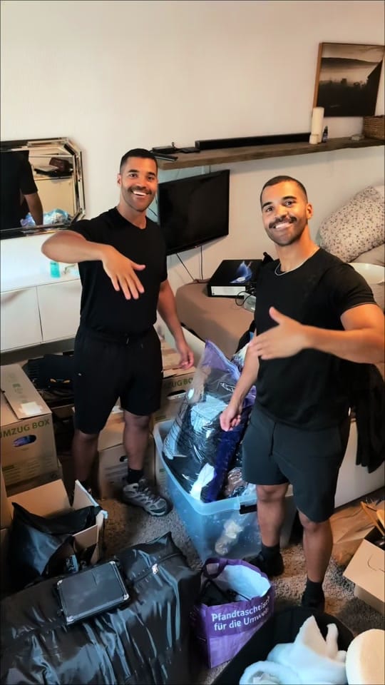 Post 8 by Julian und Marian on TikTok (video)