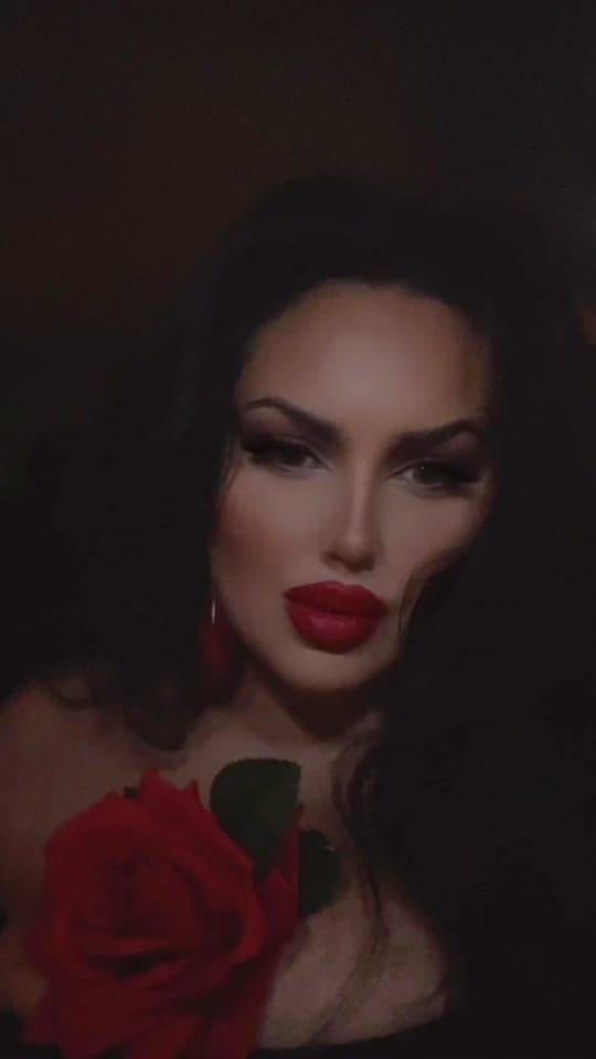 Post 3 by MakeupVitoriaa on TikTok (video)
