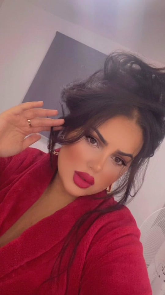 Post 8 by MakeupVitoriaa on TikTok (video)