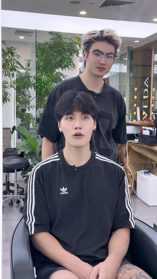 Post 5 by 🇸🇬 KeltureAveda on TikTok (video)