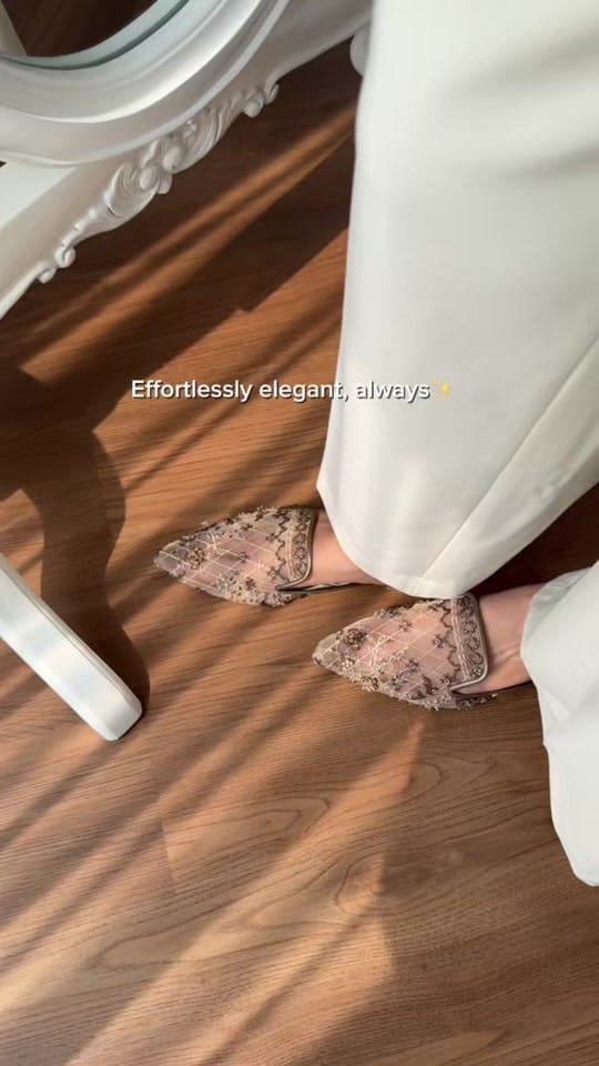 Post 4 by VAIA OFFICIAL on TikTok (video)