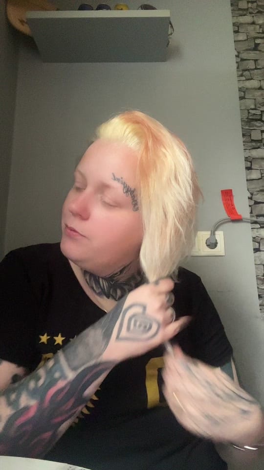 Post 8 by 🇩🇪mandy93_deutschebraut🇩🇪 on TikTok (video)